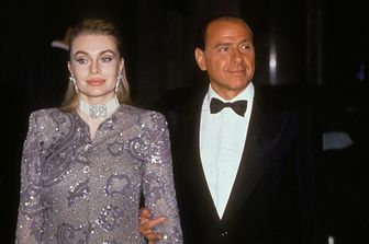Veronica Lario e Sivio Berlusconi alla Reggia di Caserta in occasione del G8 a Napoli, 1994