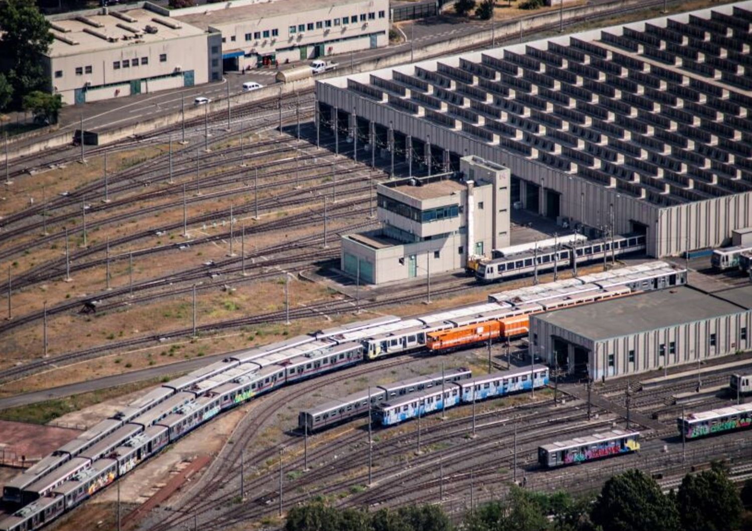 Metro Laurentina