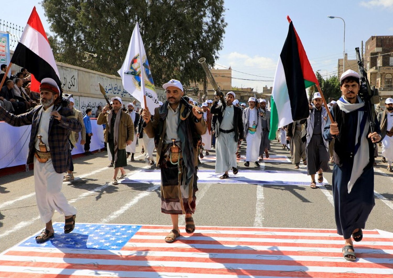 Marcia Houthi a sostegno dei palestinesi a Sanaa, Yemen