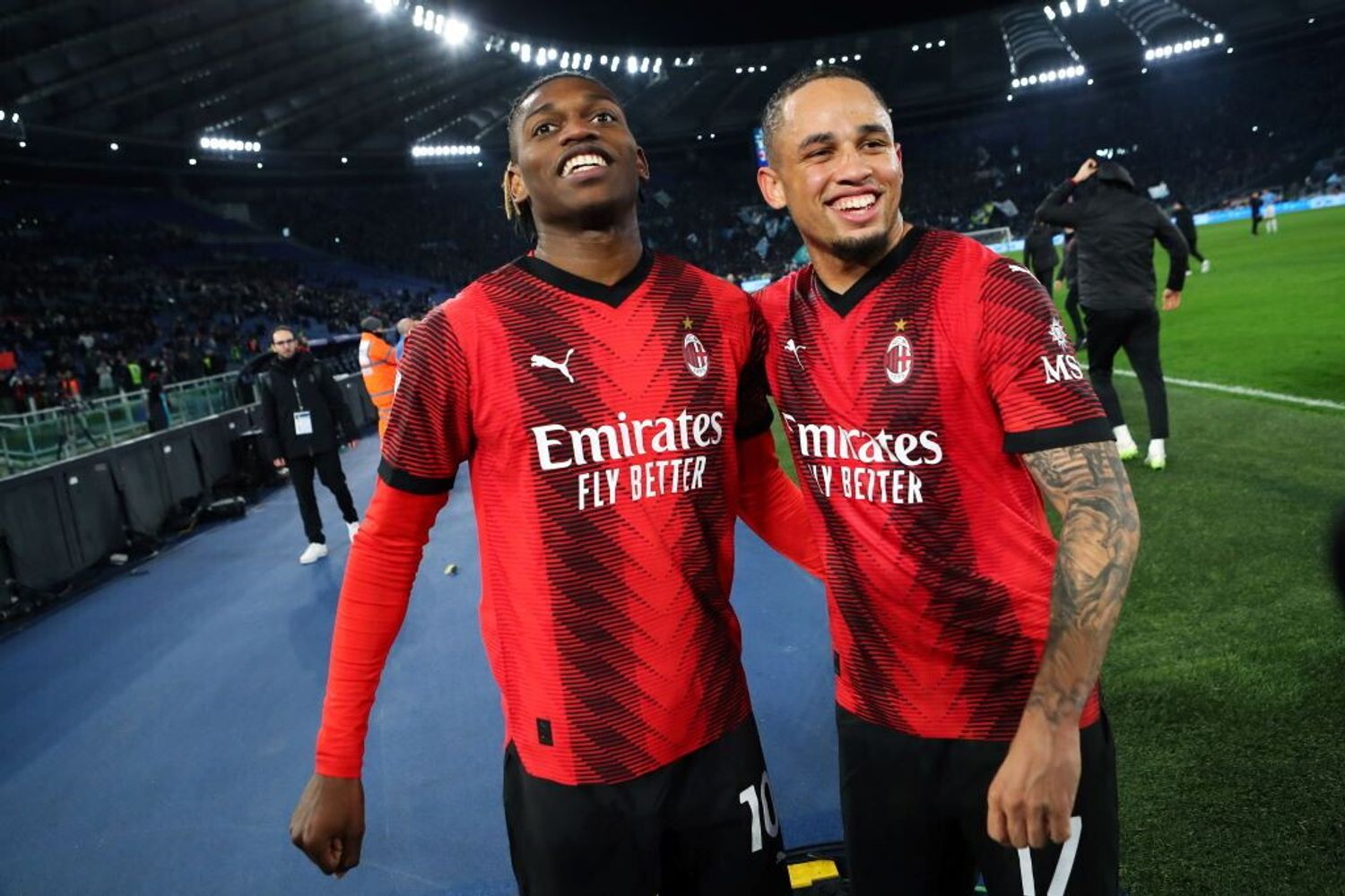 Leao e Okafor dopo il successo per 1-0 del Milan sulla Lazio allo stadio Olimpico di Roma