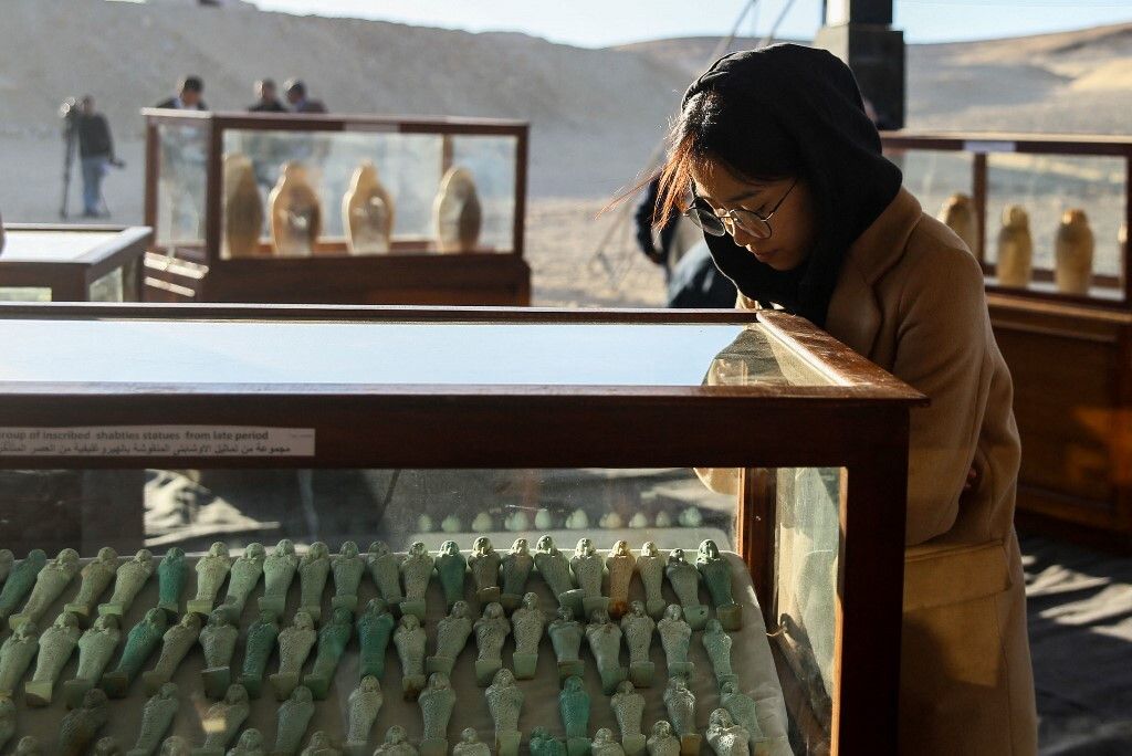 Statuette votive, necropoli di  Minya (Egitto)