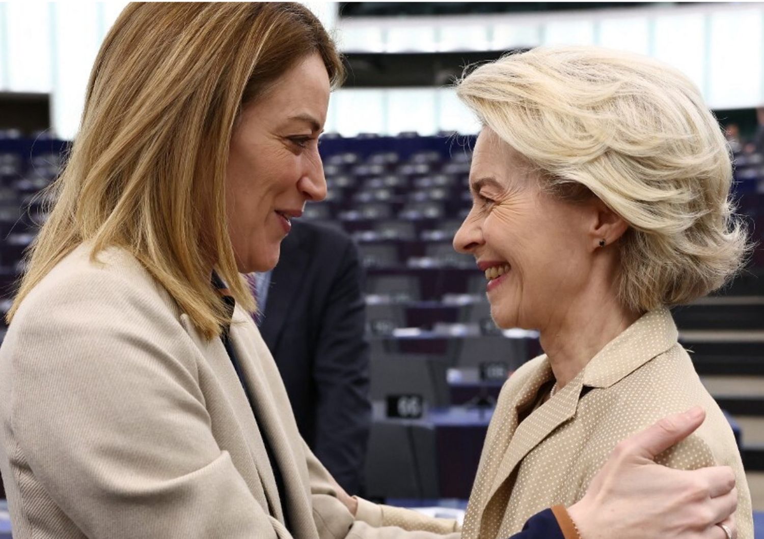 Roberta Metsola e Ursula von der Leyen