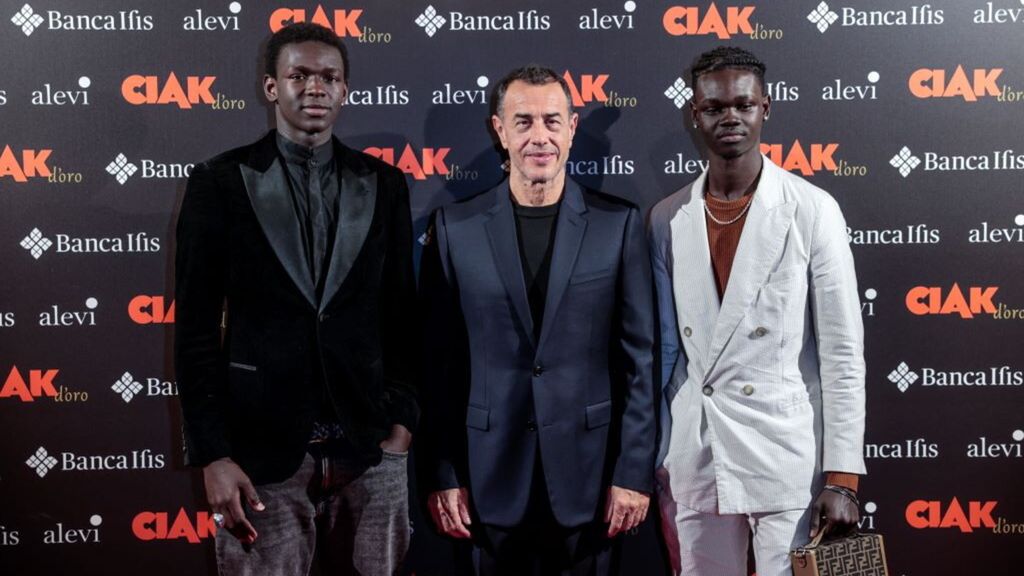 Matteo Garrone con Seydou Sarr e Moustapha Fall