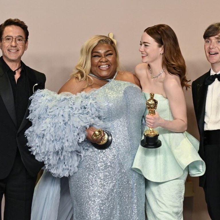 Emma Stone, Miglior Attrice Protagonista per "Poor Things", Cillian Murphy, Miglior Attrice Non Protagonista per "The Holdovers", Da'Vine Joy Randolph e Miglior Attore Non Protagonista per "Oppenheimer", Robert Downey Jr. posano in sala stampa durante la 96esima edizione degli Academy Awards al Dolby Theatre di Hollywood, California, il 10 marzo 2024