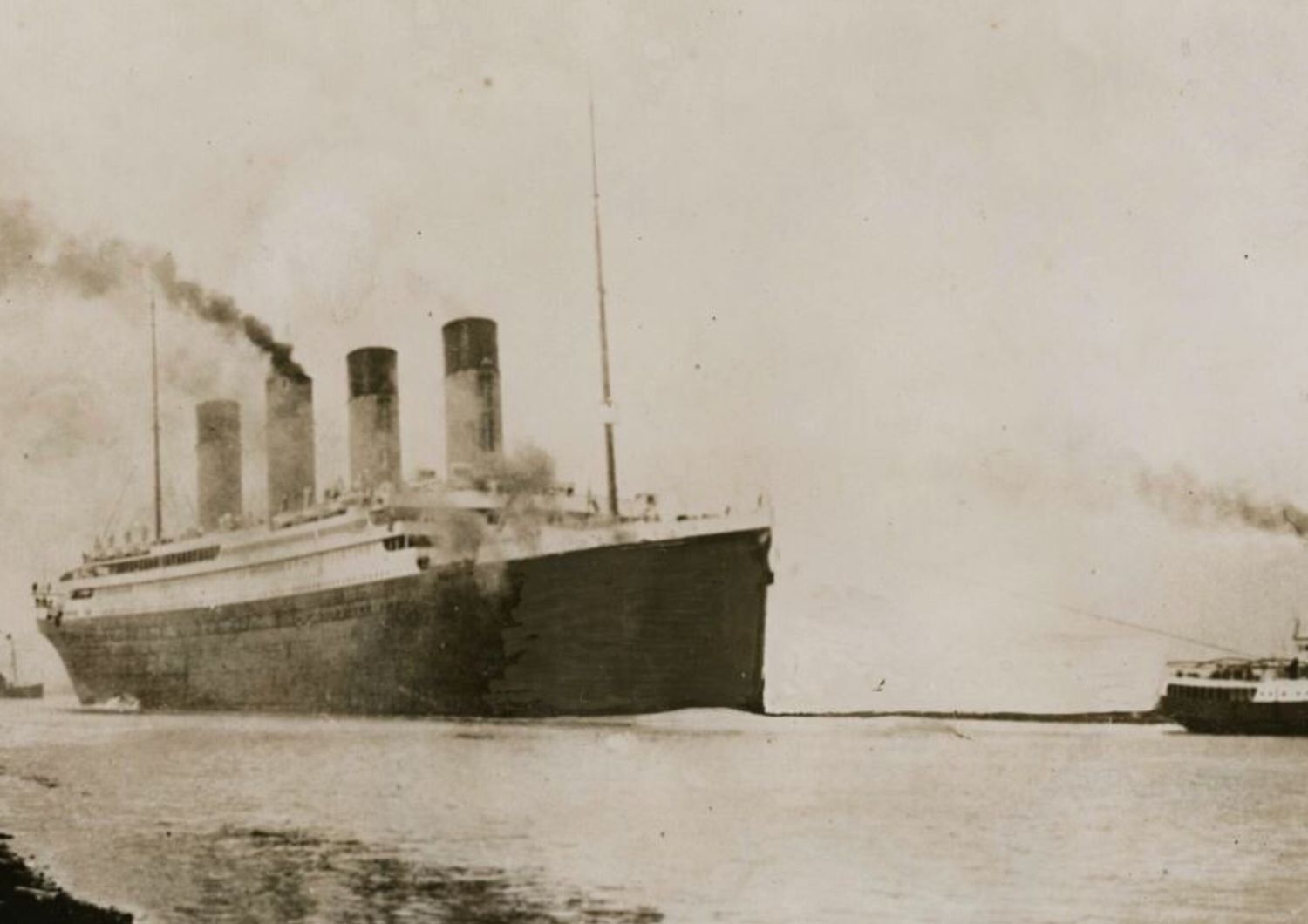 Il Titanic salpa da Belfast, Irlanda del Nord, per le prove in mare