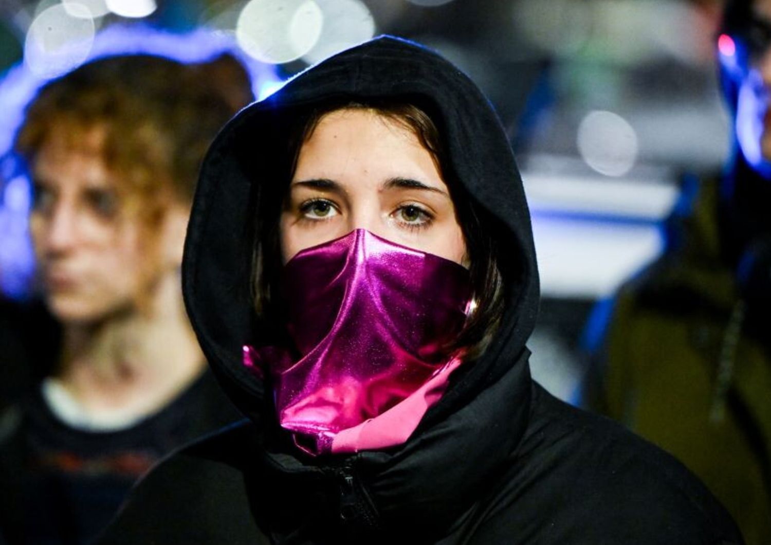 27/02/2024 Milano. il movimento Presidio Arrabbiato manifesta davanti all'Alcatraz dopo lo stupro della studentessa di 20 anni.
