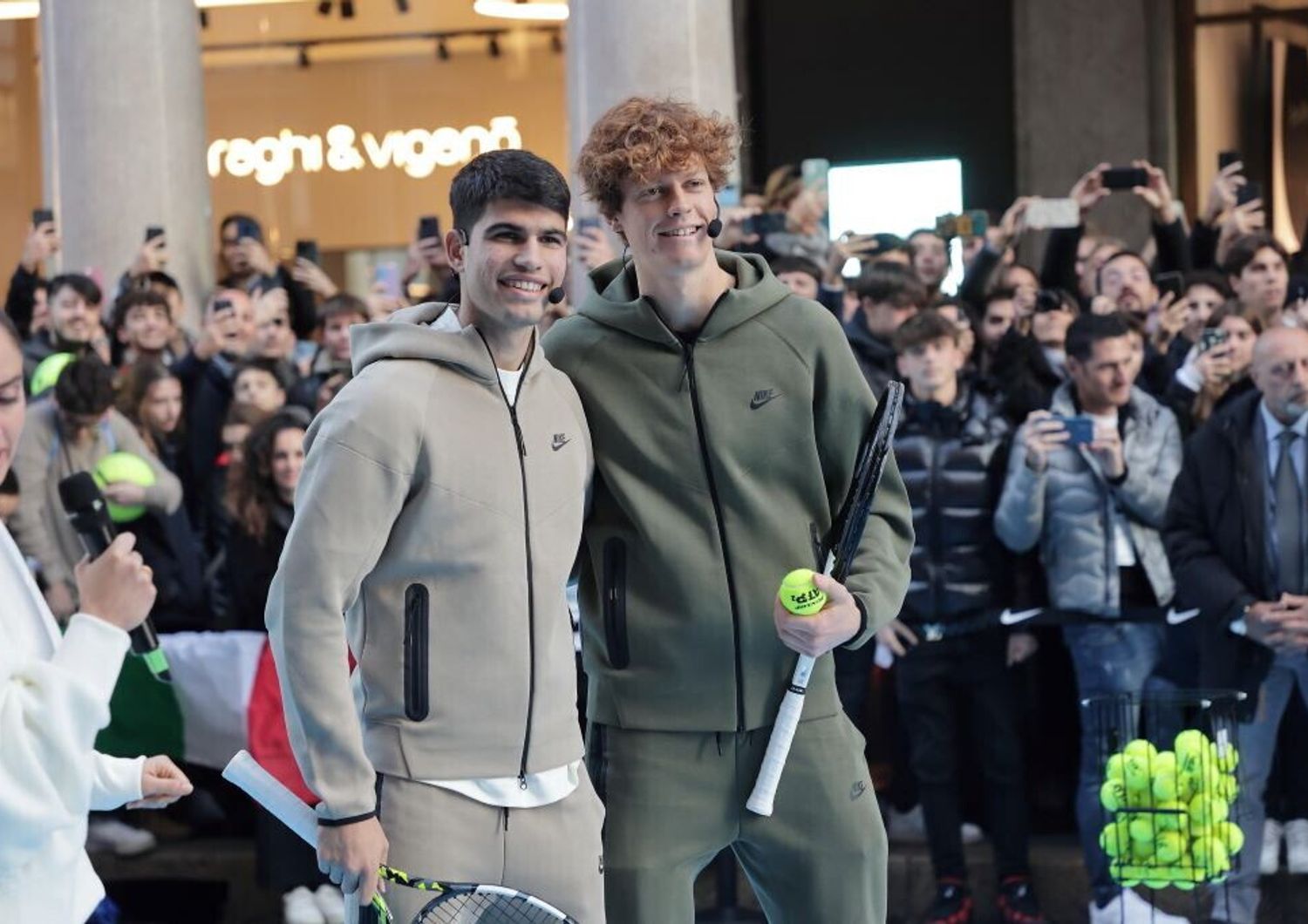 10/11/2023 Torino, ATP Finals, Jannik Sinner e Carlos Alcaraz incontrano i fan