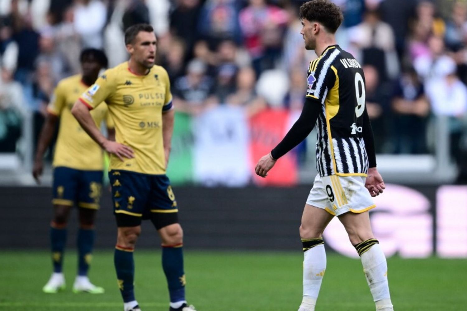 Doppia ammonizione per l'attaccante serbo della Juventus Dusan Vlahovic