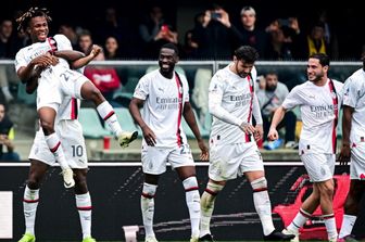 Rossoneri in festa al terzo gol siglato dal centrocampista nigeriano Samuel Chukwueze