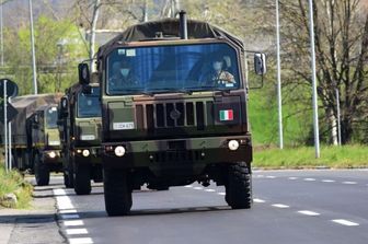 24/03/2020. I camion militari trasportano le bare dei pazienti deceduti per il COVID da Bergamo a Bologna