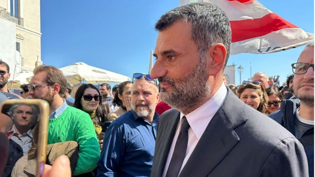 Il sindaco di Bari Antonio Decaro