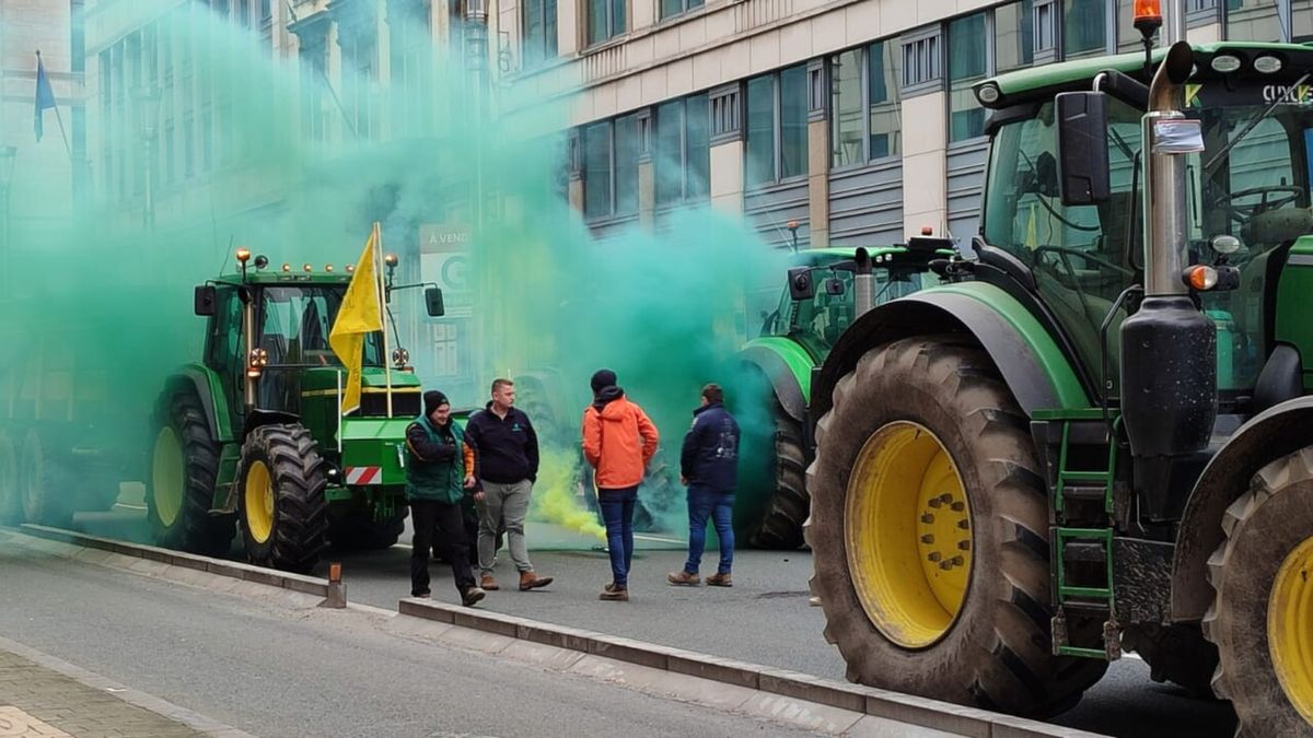 PROTESTA TRATTORI BRUXELLES