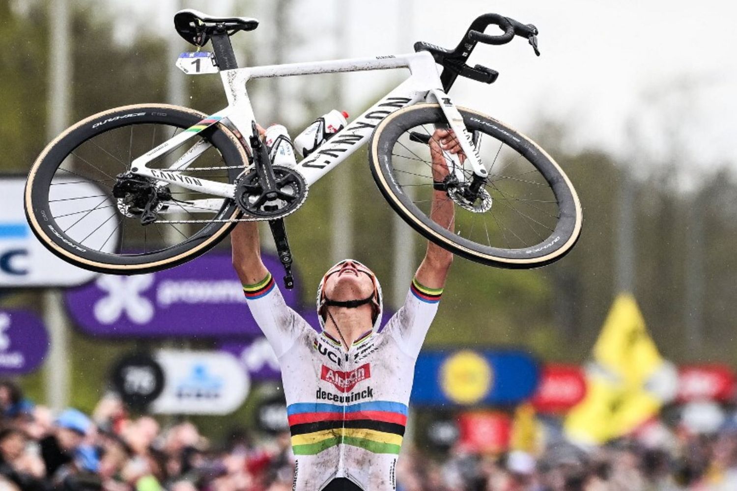 Mathieu Van der Poel vince il successo nel Giro delle Fiandre