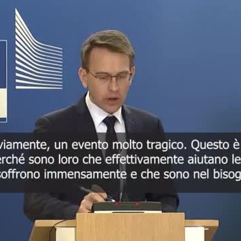 Commissione Ue: Condanniamo attacchi contro operatori umanitari. Accertare verità