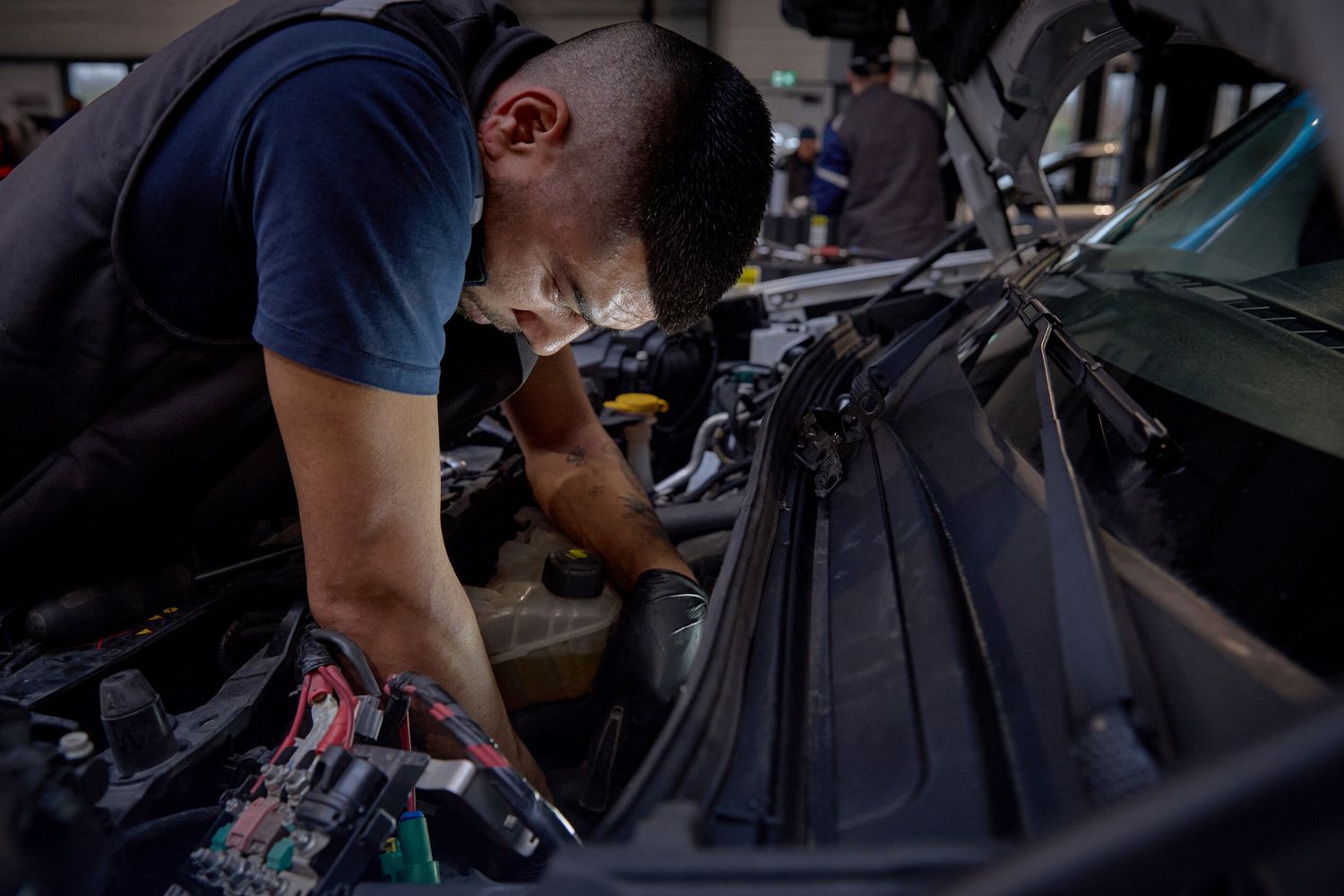 Un operaio Stellantis