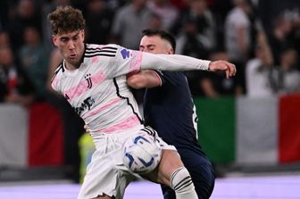 Vlahovic cerca di liberarsi di Patric