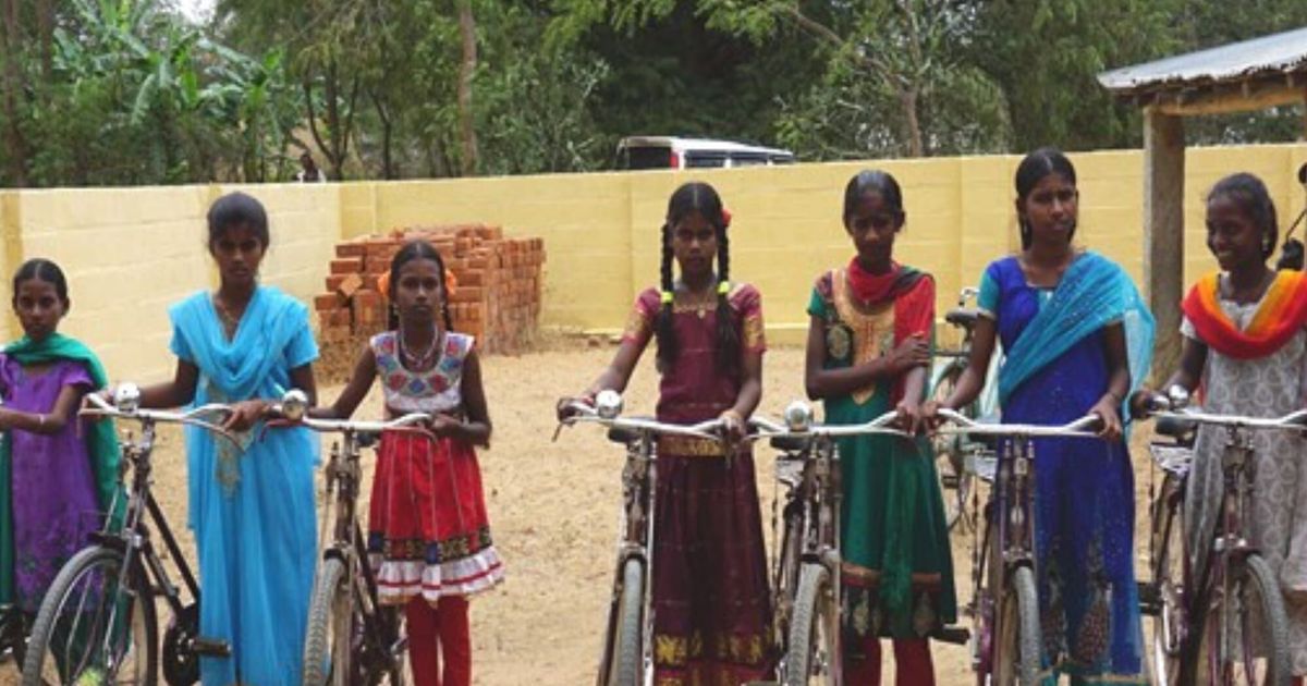 En Inde « Un vélo pour l’école », quand pédaler rend libre