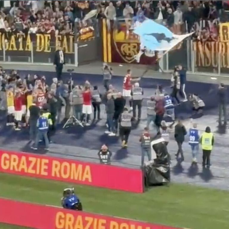bandiera topo lazio mancini derby roma
