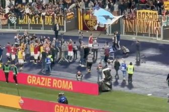 bandiera topo lazio mancini derby roma