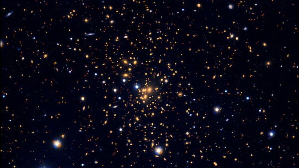 Il telescopio italiano Vst svela un tripudio di galassie
