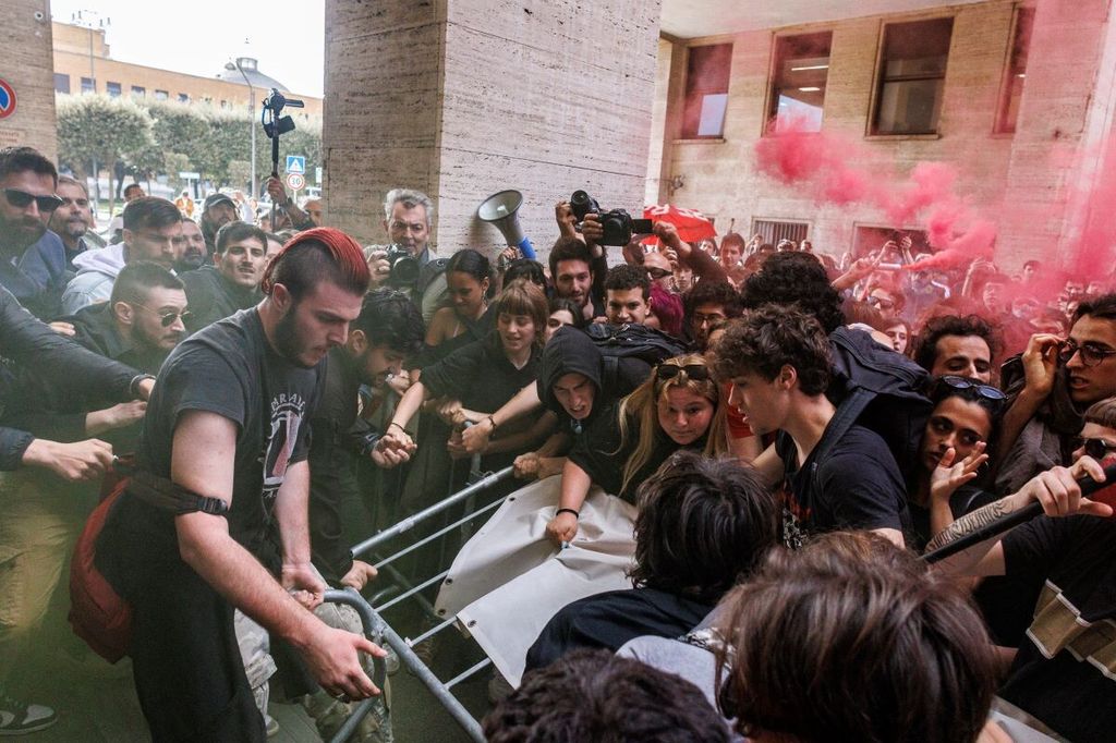 Corteo pro Palestina La Sapienza