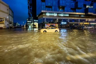 Dubai colpita da pesanti piogge
