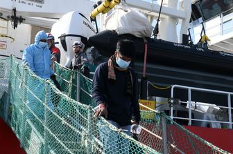 cadaveri migranti restituiti dal mare nel messinese

&nbsp;