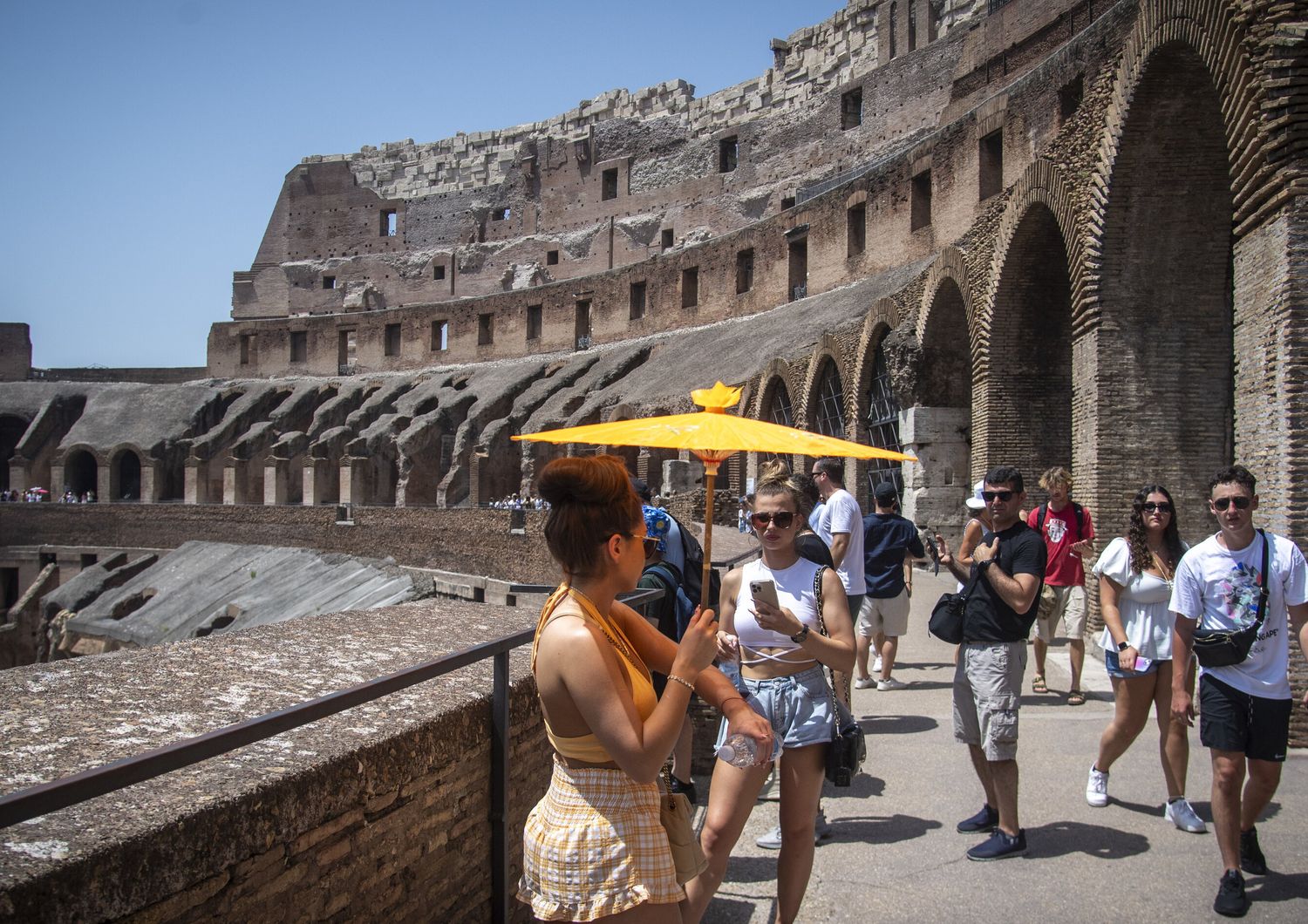 Turisti al Colosseo