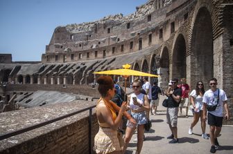 Turisti al Colosseo