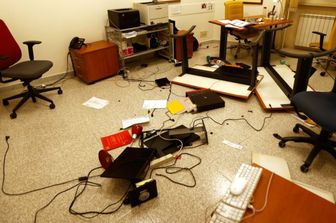 I danni nella sede romana della Cgil riportati nel blitz di Forza Nuova nell'ottobre del 2021