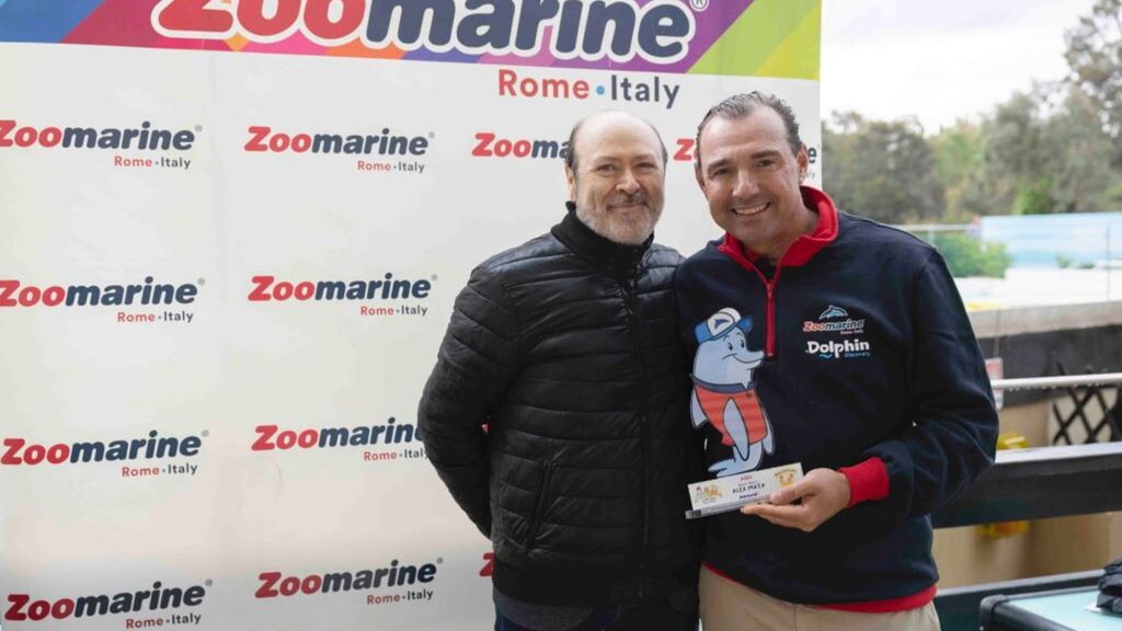 Raffaele Bortone e Alex Mata con premio