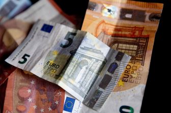 Fino a 80 euro di aumento in tredicesima per i dipendenti fino a 15 mila euro