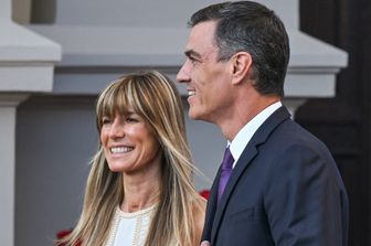 La moglie &egrave; indagata, Pedro Sanchez valuta le dimissioni