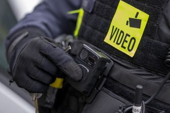 intelligenza artificiale scrive rapporti polizia audio body cam