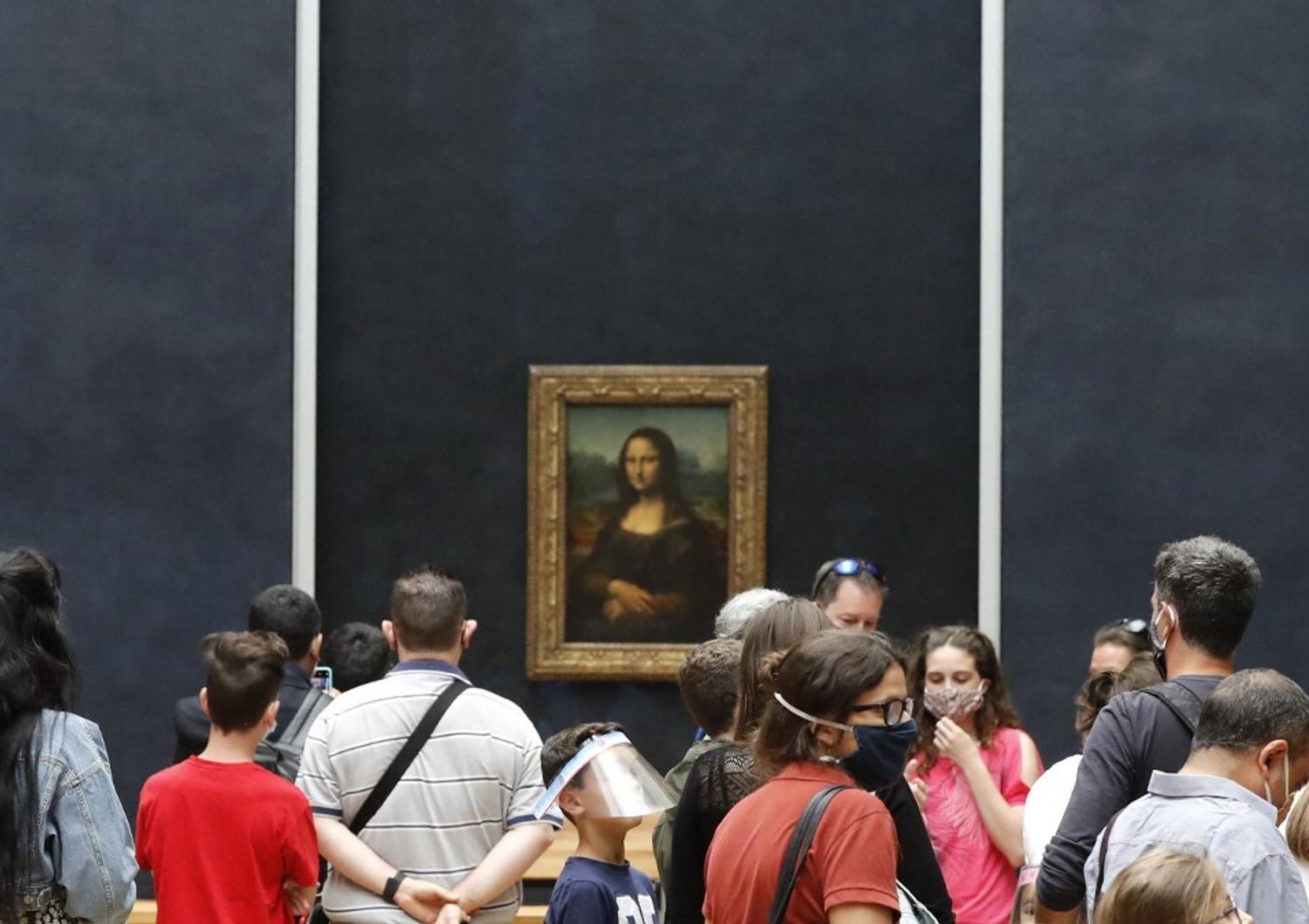 La Gioconda esposta al museo del Louvre