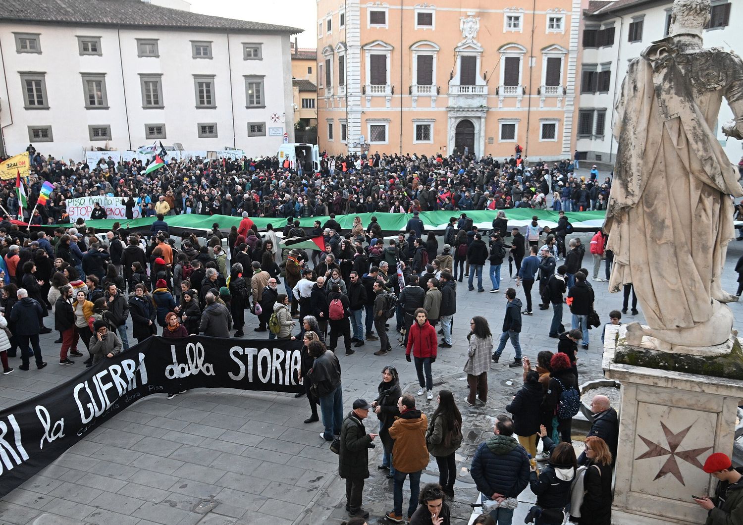 Una manifestazione a Pisa per la Palestina