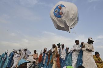 Sostenitori del presidente di transizione e candidato alle elezioni presidenziali del Ciad, Mahamat Idriss Deby