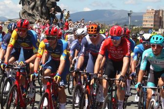 Genova Il Giro d'Italia parte dal Monumento di Quarto