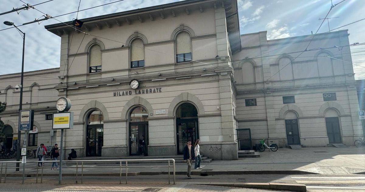 Accoltellato un poliziotto a Milano, è grave