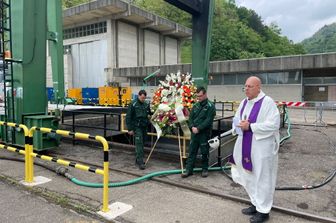 ricordo vittime incidente centrale suviana