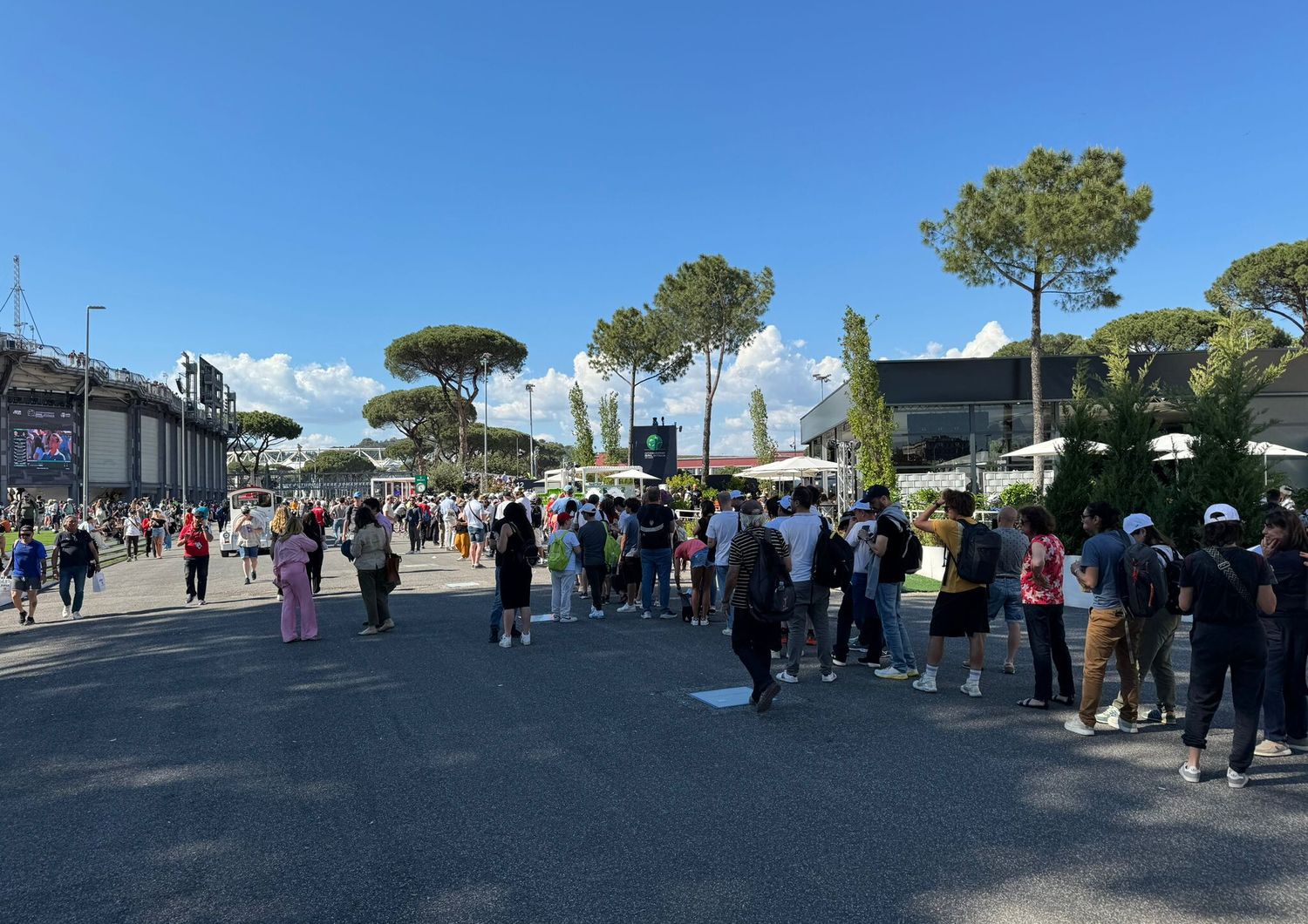 Lunghe file per vedere gli Internazionali di tennis a Roma