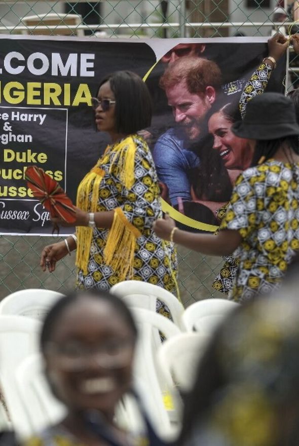 Harry e Meghan in Nigeria