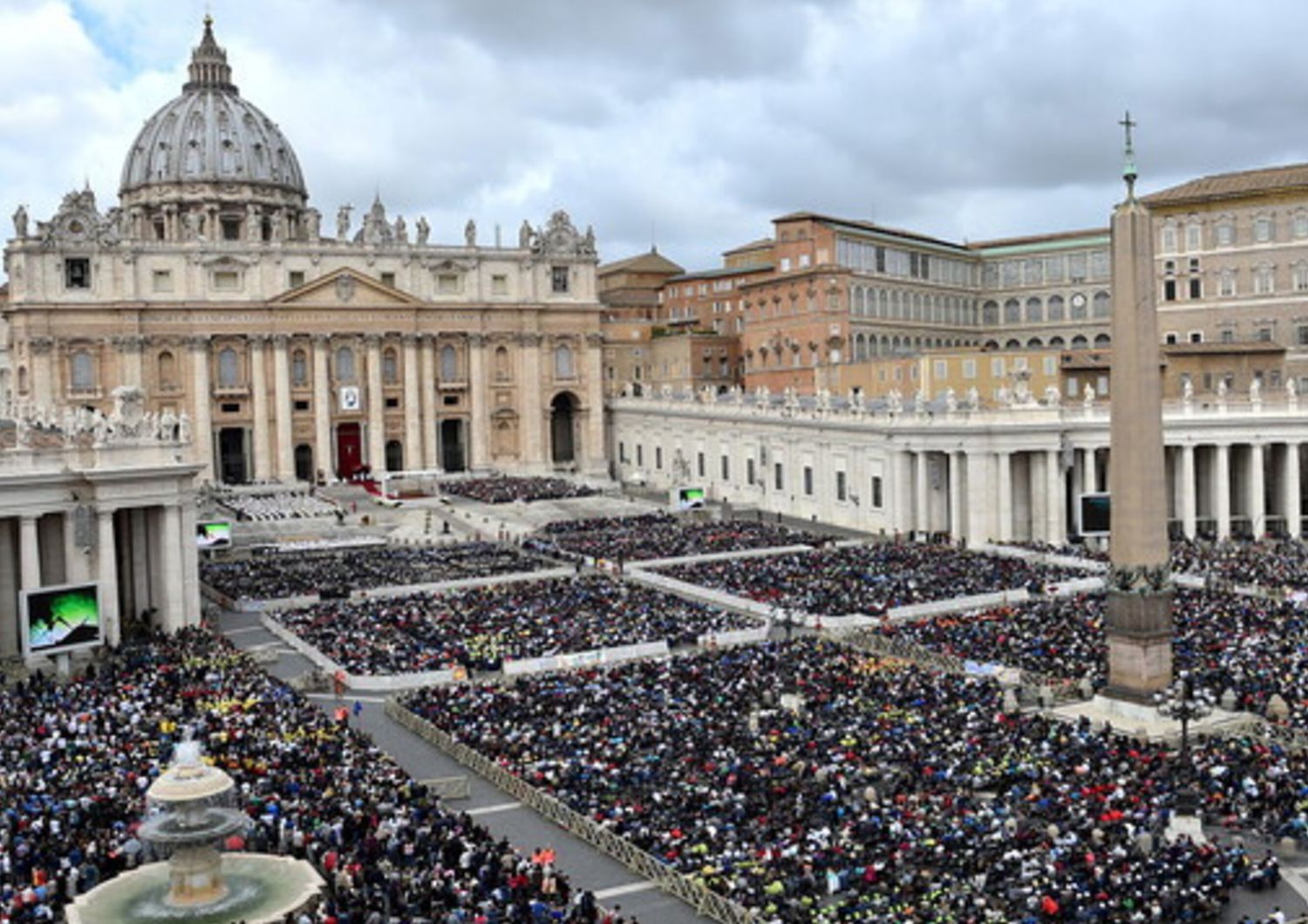 Vaticano giubileo pellegrini fedeli