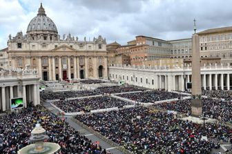 Vaticano giubileo pellegrini fedeli