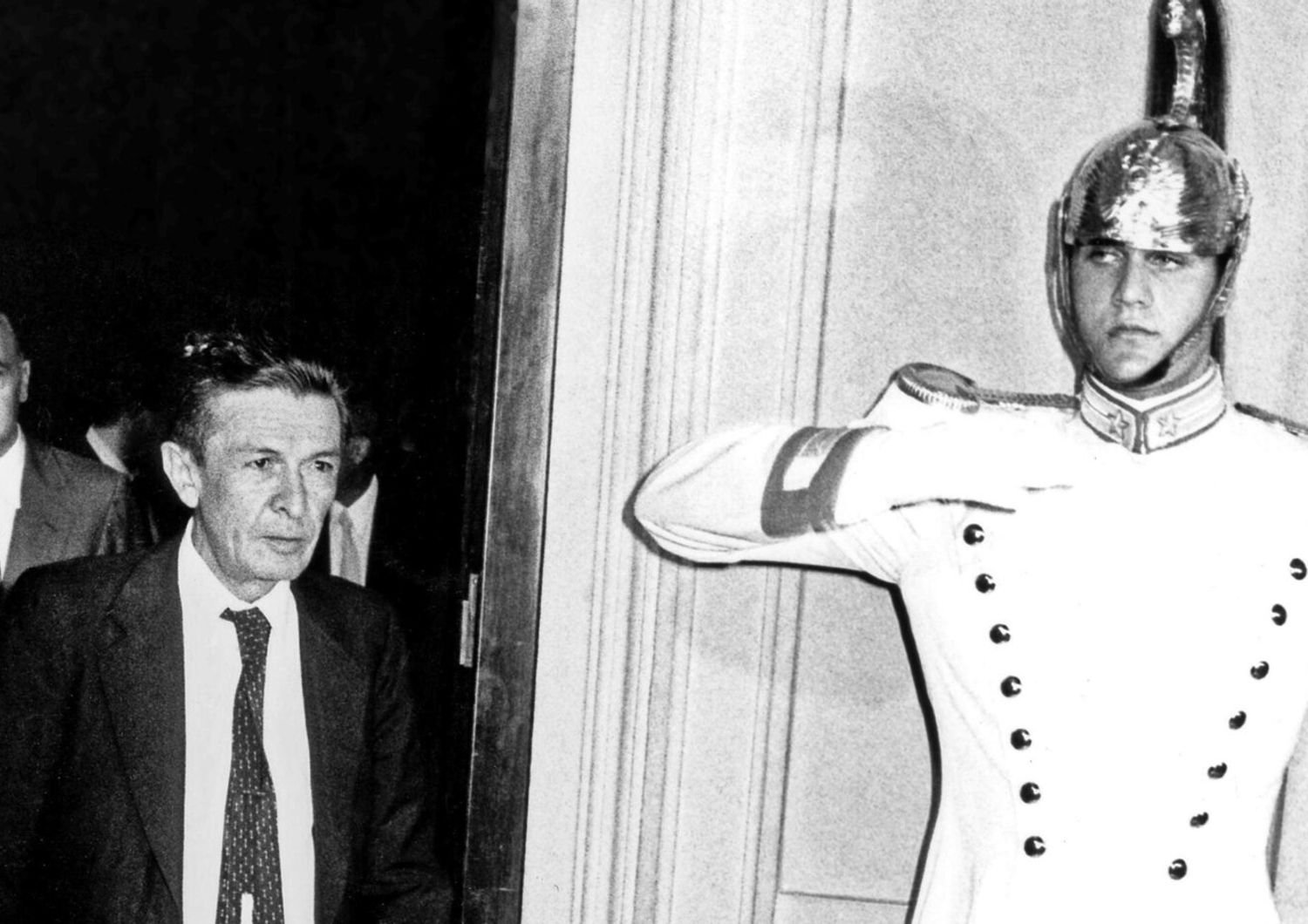 Luglio 1976, Quirinale, Napolitano partecipa alle consultazioni con il segretario del Pci Enrico Berlinguer&nbsp;