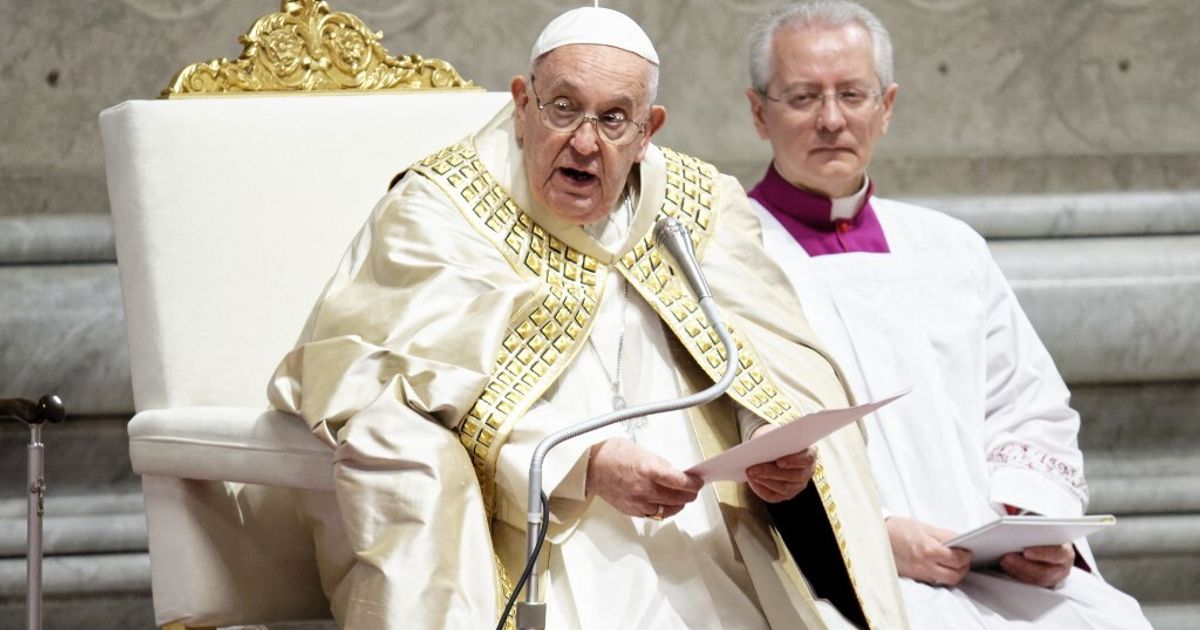 Per il Papa mettere i giovani contro gli anziani "è una manipolazione"