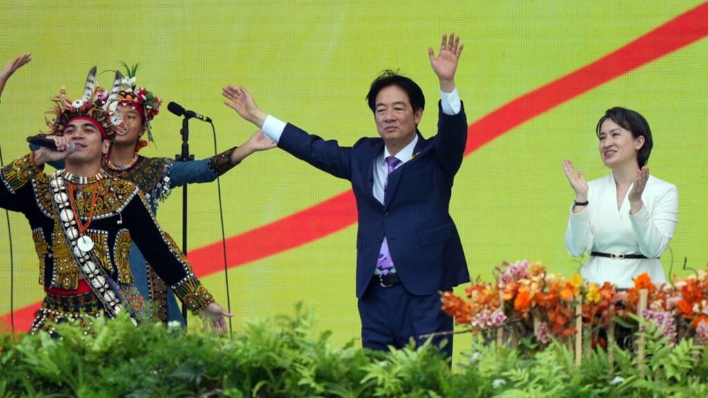 Il presidente taiwanese Lai Ching-te con il vicepresidente Bi-khim Hsiao partecipa alla cerimonia inaugurale a Taipei, Taiwan, il 20 maggio 2024