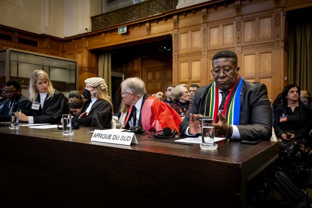 Delegazione sudafricana contro Israele a l’Aja