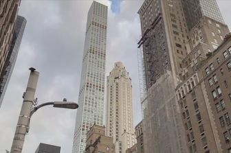 new york milionari scappano grattacielo gravi problemi strutturali