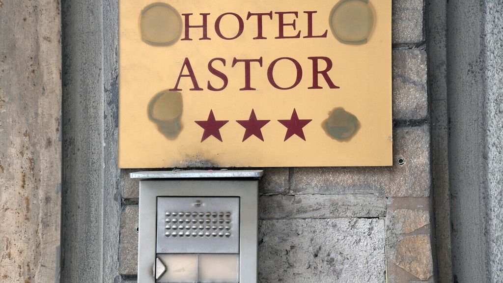 Kata è scomparsa dall'ex Hotel Astor, dove viveva con la famiglia